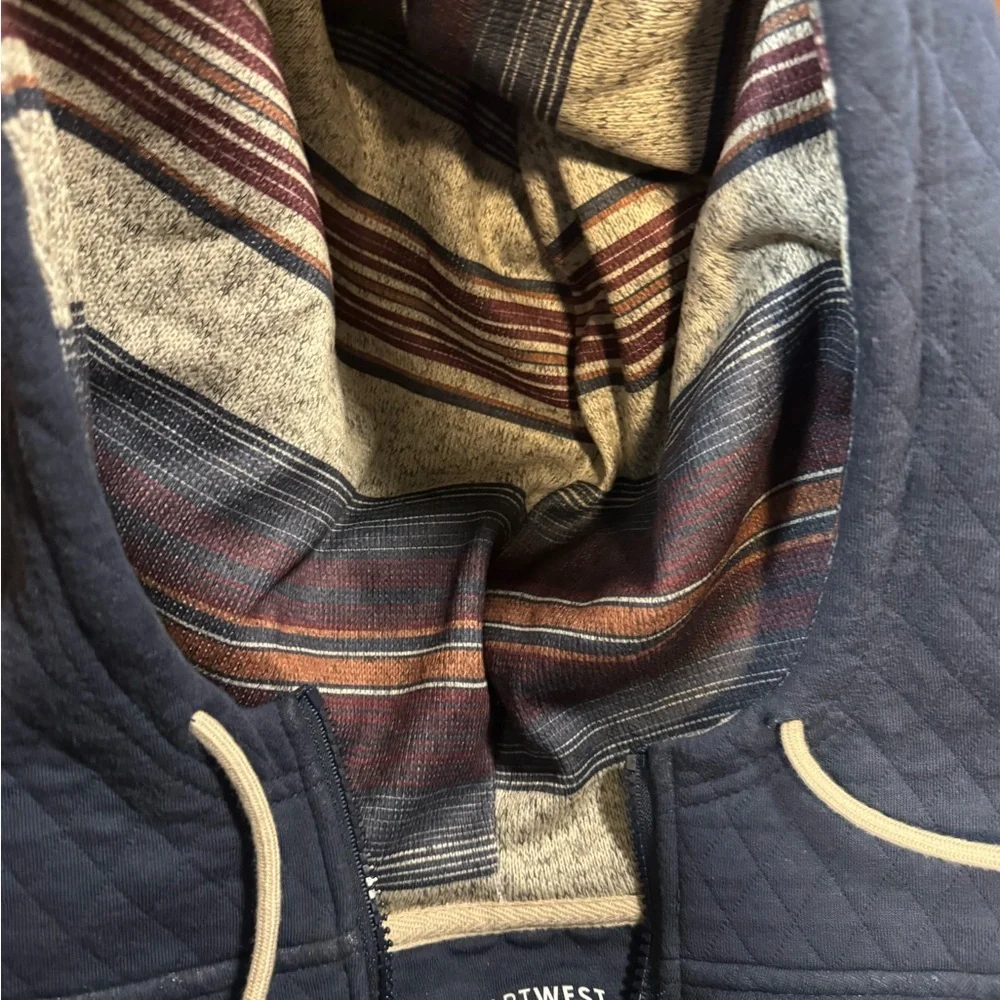NWOT Departwest Men’s Quilted Quarter-Zip Hoodie - Navy & Cream Size XL